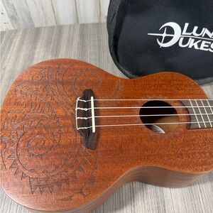 Luna Ukulele Tattoo With Carrying Case
